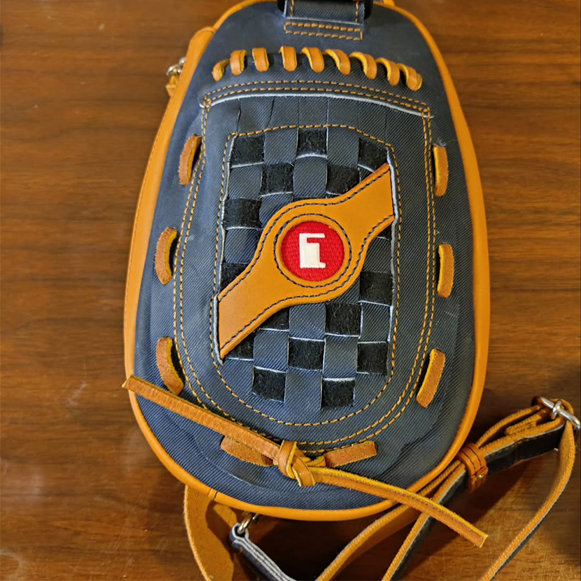 デニム風グローブボディバッグ トライオン 愛用品