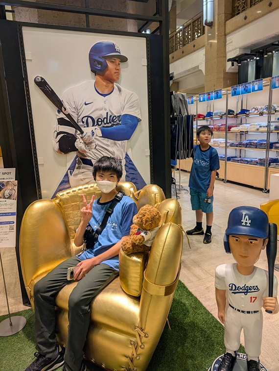 日本橋髙島屋 トライオン グラブチェアキャンペーン