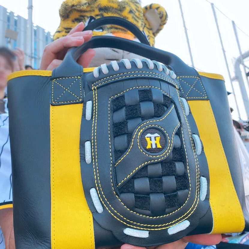阪神タイガースグローブミニトート 愛用品 トライオン