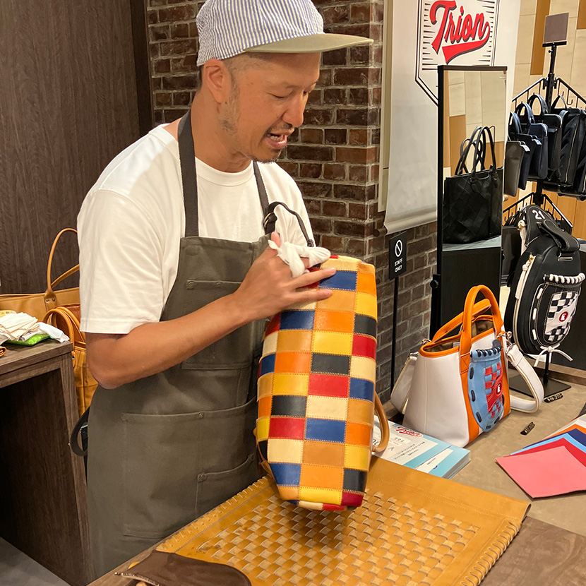 トライオンのレザーケアイベント