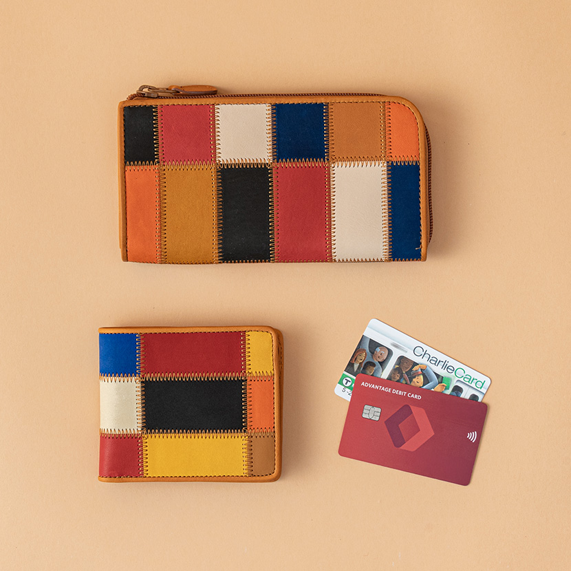  L字ファスナー長財布　マルチカラー　2つ折り財布　マルチカラー
