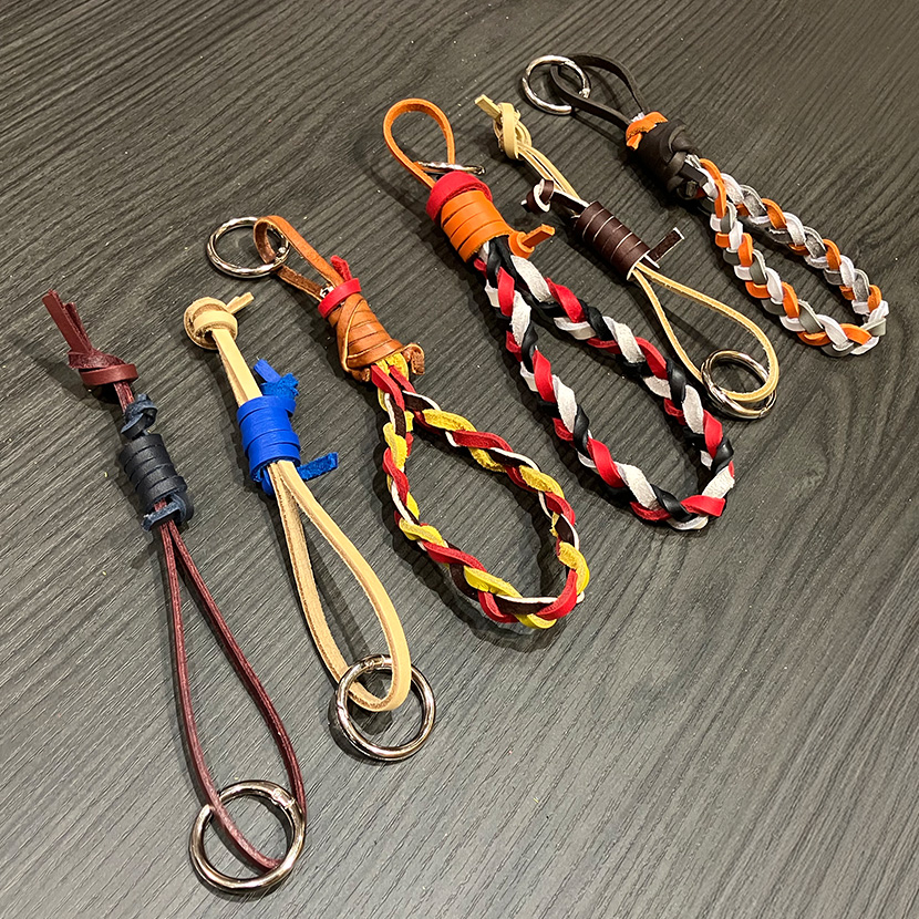 トライオン レース紐のキーチャーム