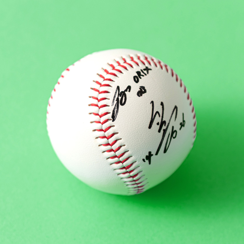  能見さんの直筆サインボールが3名様に当たる！