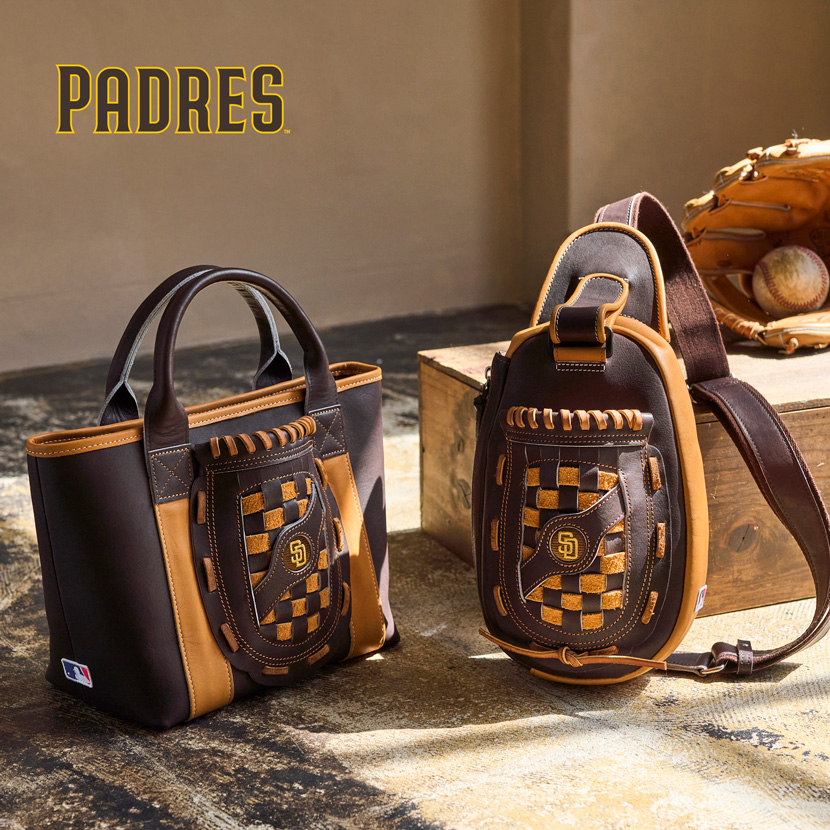 パドレスのグローブボディバッグとミニトート
