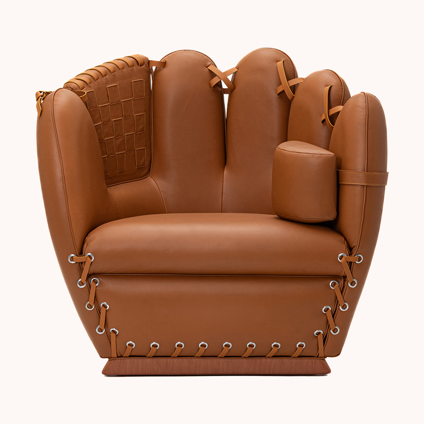 トライオンのグラブチェア Tan