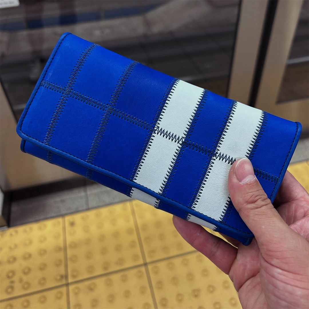 トライオンのお客様愛用品 フラップ式長財布