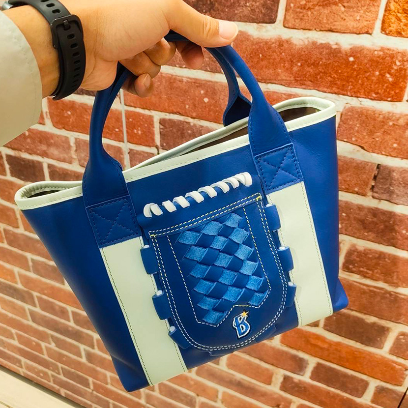 横浜DeNAベイスターズ トライオンコラボ レザートートバッグ 愛用品